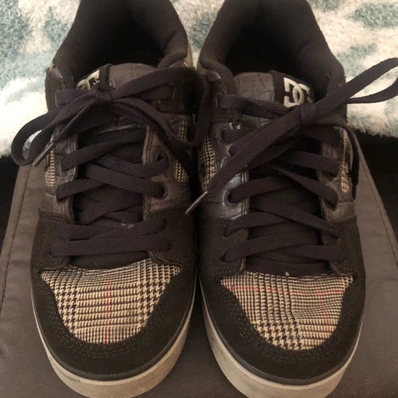 DC mens shoes, size 7 - Picture 3 of 3